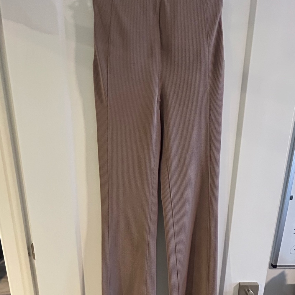 Ribbed softstreme flared pant